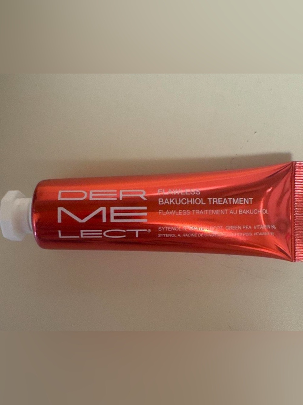 Dermelect Flawless Bakuchiol Treatment Tube - Red